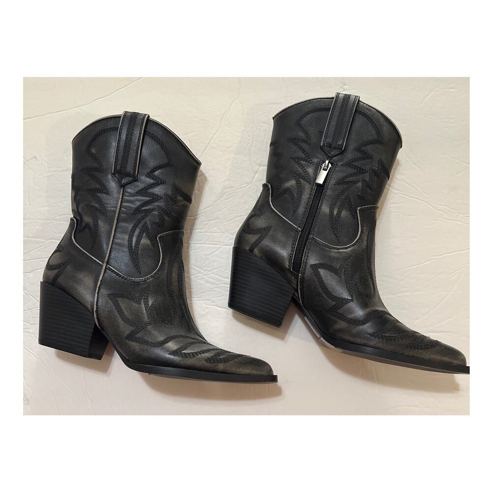 Forever 21 Stitch Design Pointy Distressed Cowboy Boots Size 7 New - Picture 2 of 8